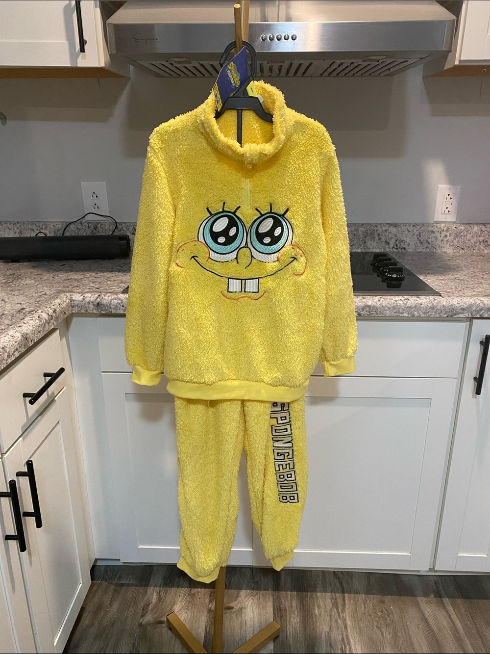 SpongeBob Squarepants Plush Yellow Kids Pajama Set size 7 Matching Set NWT